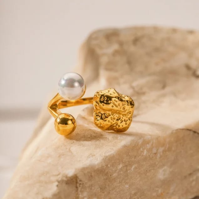 Pebble & Pearl Ring (original photo)
